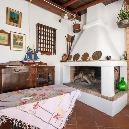 Central House Casa de Férias